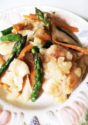 アスパラ・鶏もも・エリンギ玉葱ソース炒め-レシピのメイン写真