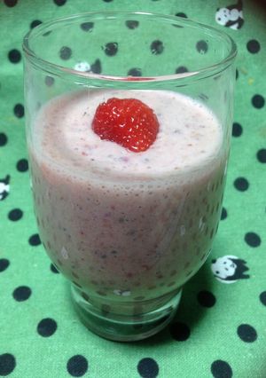 超簡単置き換えダイエット☆いちご味-レシピのメイン写真