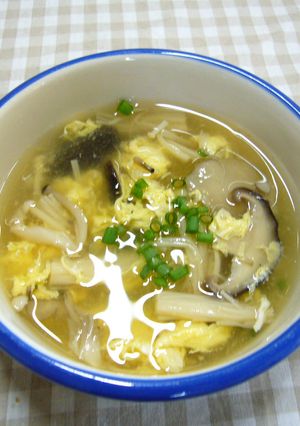 塩麹きのこ卵スープ（丸新本家・湯浅醤油）-レシピのメイン写真
