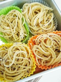 お弁当に☆ゆかりパスタ-レシピのメイン写真