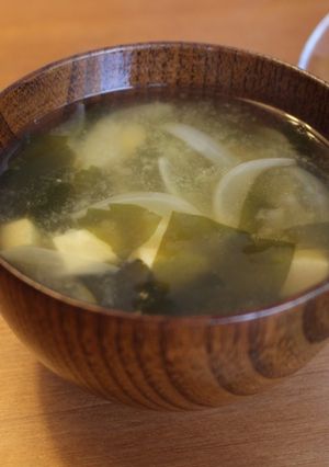英太パパ味噌汁その②〜わかめと豆腐編〜-レシピのメイン写真