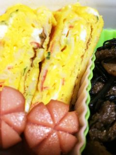 お弁当に☆⑥カニカマと青ネギ入りの卵焼き-レシピのメイン写真