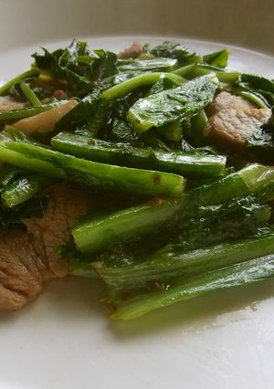 油麦菜（ユーマーツァイ）と豚肉の炒めもの-レシピのメイン写真