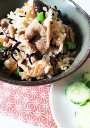 ★楽にできる★豚こまひじきの炊き込みご飯-レシピのメイン写真
