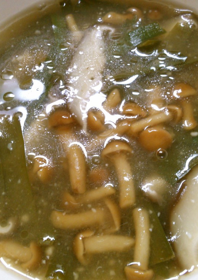 簡単！ニラと椎茸 なめこの中華スープ♪-レシピのメイン写真