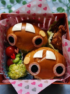 ロールパンサンドde車のお弁当-レシピのメイン写真