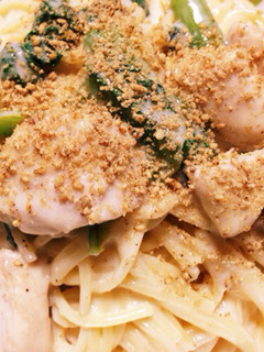 チキンと小松菜の味噌ゴマクリームパスタ-レシピのメイン写真