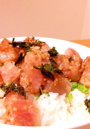 すだち風味の醤油麹漬けマグロ丼-レシピのメイン写真