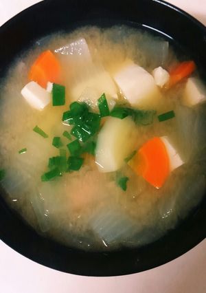 豆腐と根菜たっぷりのお味噌汁☆-レシピのメイン写真