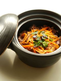 おきえらぶ里芋の炊き込みご飯-レシピのメイン写真