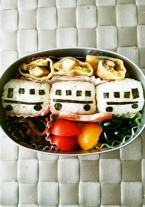 お弁当☆簡単！電車おにぎり-レシピのメイン写真