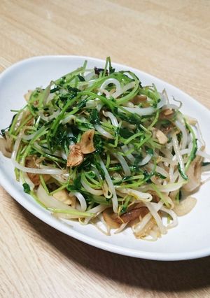 もやしと豆苗の簡単炒め-レシピのメイン写真