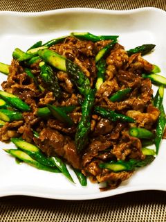 牛肉とアスパラガスのオイスターソース炒め-レシピのメイン写真