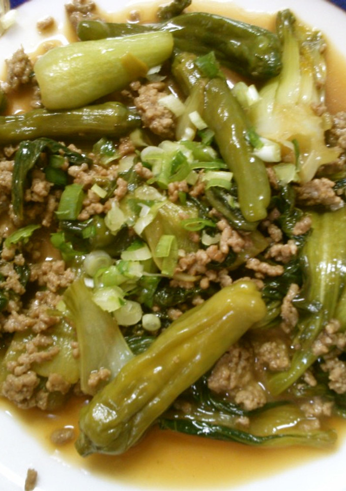 簡単！チンゲン菜と　ししとう　挽き肉炒め-レシピのメイン写真
