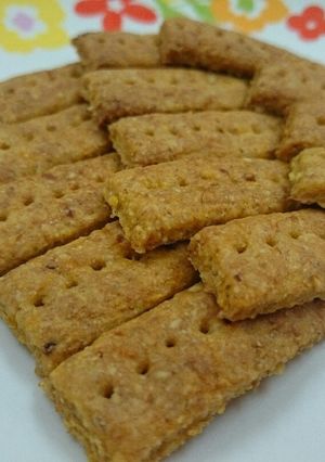 ☆にんじんの胡麻しおクラッカー☆-レシピのメイン写真