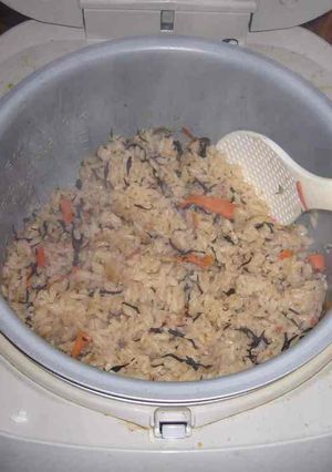 うちのお助けメニュー☆簡単ひじきご飯-レシピのメイン写真