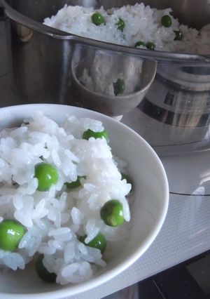 ツヤツヤ★グリンピースご飯-レシピのメイン写真