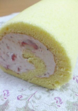 しっとりふんわり☆ﾛｰﾙｹｰｷ-レシピのメイン写真