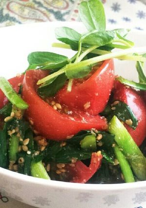 お酒に副菜に◎トマトとニラのピリ旨お浸し-レシピのメイン写真