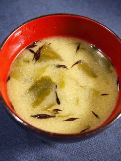 痛風予防!わかめとひじきの味噌汁-レシピのメイン写真