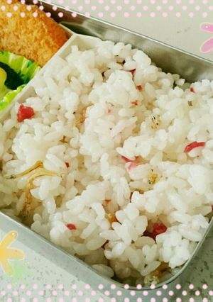 夏弁当☆カリカリじゃこと梅干しの混ぜご飯-レシピのメイン写真