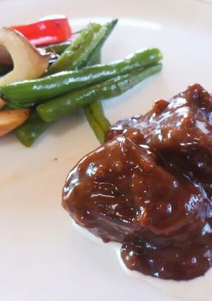 牛タンの赤ワイン煮-レシピのメイン写真