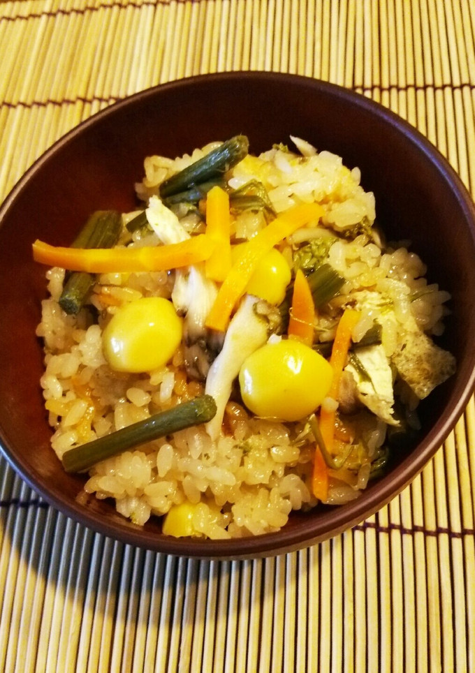 炊飯器＊簡単！蕨・舞茸の山菜おこわ♪-レシピのメイン写真