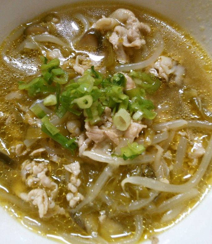 胡麻油で簡単♪豚肉と もやしの中華スープ by 331ミミイ