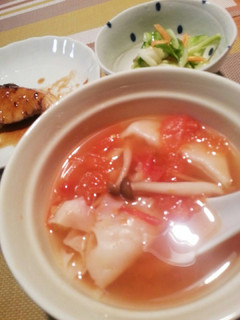 冷凍ギョーザdeトマトスープ-レシピのメイン写真