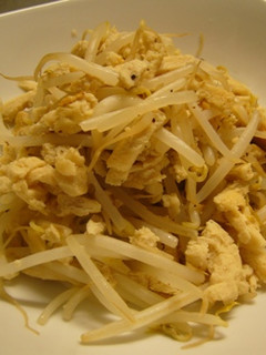 干糸風豆腐とモヤシ炒め-レシピのメイン写真