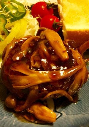 絹で繋ぐ♡キノコとニラの和風ハンバーグ-レシピのメイン写真