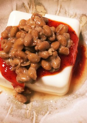 夜食ダイエットにも☆簡単ピリ辛納豆冷や奴-レシピのメイン写真