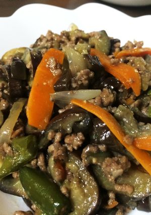 ご飯がすすむ♪挽肉と野菜の甘辛味噌炒め-レシピのメイン写真
