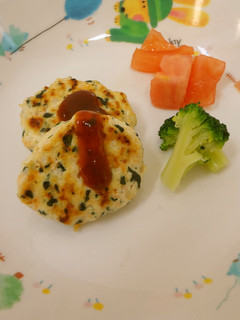 離乳食9か月~ 野菜入り豆腐ハンバーグ-レシピのメイン写真