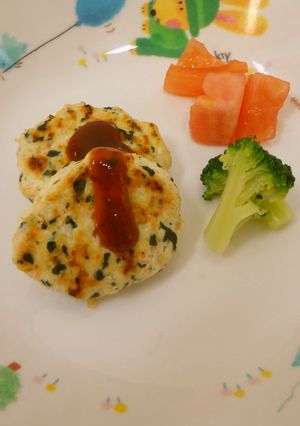 離乳食９か月～　野菜入り豆腐ハンバーグ-レシピのメイン写真