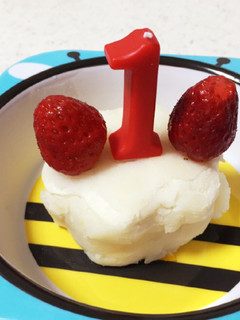 ♡食パンで1歳の誕生日ケーキ♡-レシピのメイン写真