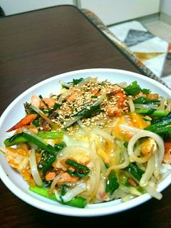 鮭のニラ玉どんぶり♪-レシピのメイン写真