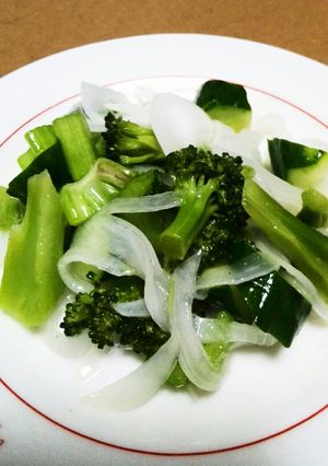 簡単ヘルシー!野菜のドレッシング漬け-レシピのメイン写真