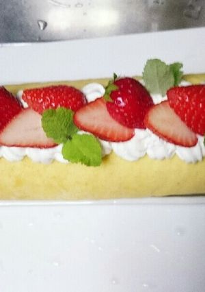 ホットケーキミックスで簡単ロールケーキ-レシピのメイン写真