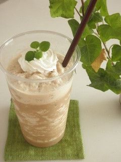 牛乳氷のラテフラペチーノ♪-レシピのメイン写真