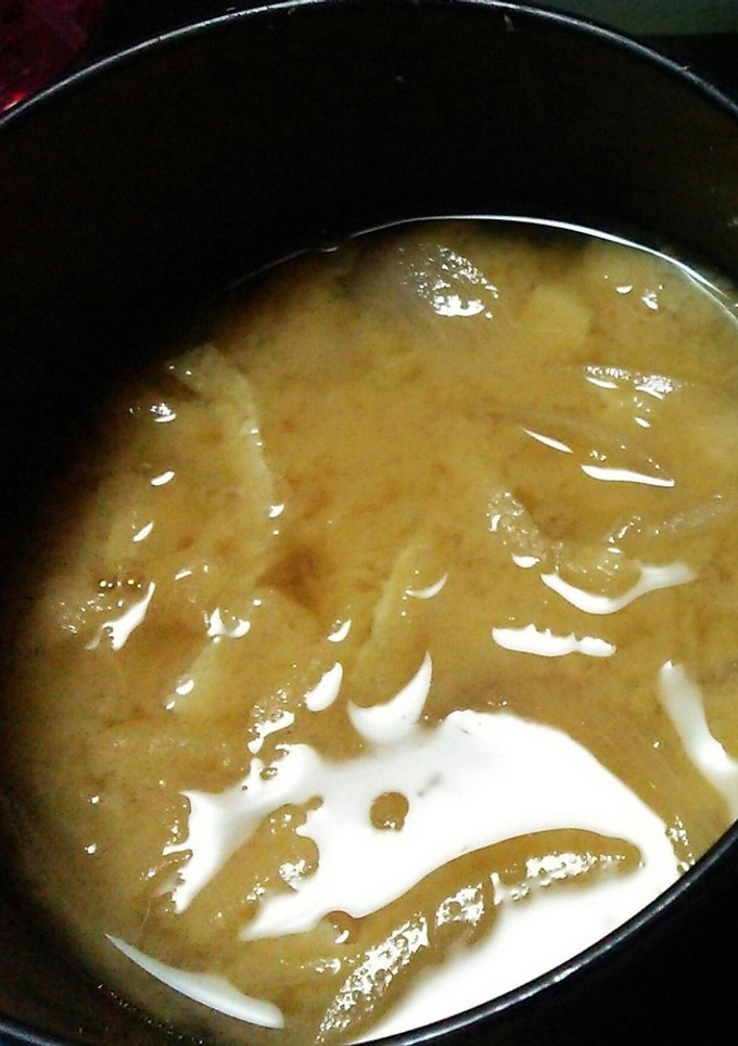 玉ねぎと、油揚げのお味噌汁-レシピのメイン写真