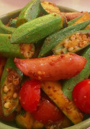 夏野菜とウィンナーのスパイシー炒め-レシピのメイン写真