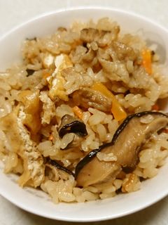 豚めし(炊き込みご飯)-レシピのメイン写真