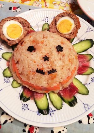 ご飯とおかずでクマさんのお誕生日ケーキ♡-レシピのメイン写真