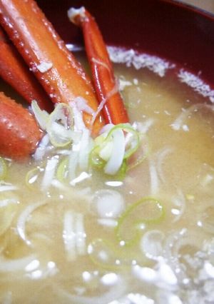 出汁が最高♪ずわいがに(せこがに)味噌汁-レシピのメイン写真
