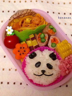 シリコンカップ の パンダ弁当-レシピのメイン写真