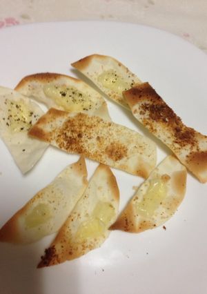 餃子の皮のおつまみ兼子供のおやつ-レシピのメイン写真