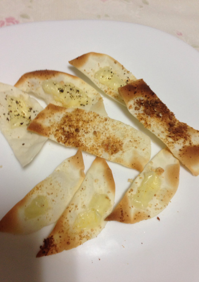 餃子の皮のおつまみ兼子供のおやつ-レシピのメイン写真