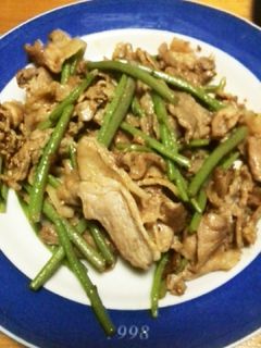 簡単!みず(山菜)と豚肉の焼肉-レシピのメイン写真