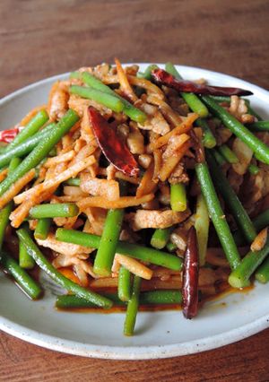 豚とニンニクの芽の中華炒め【麻辣肉絲】-レシピのメイン写真